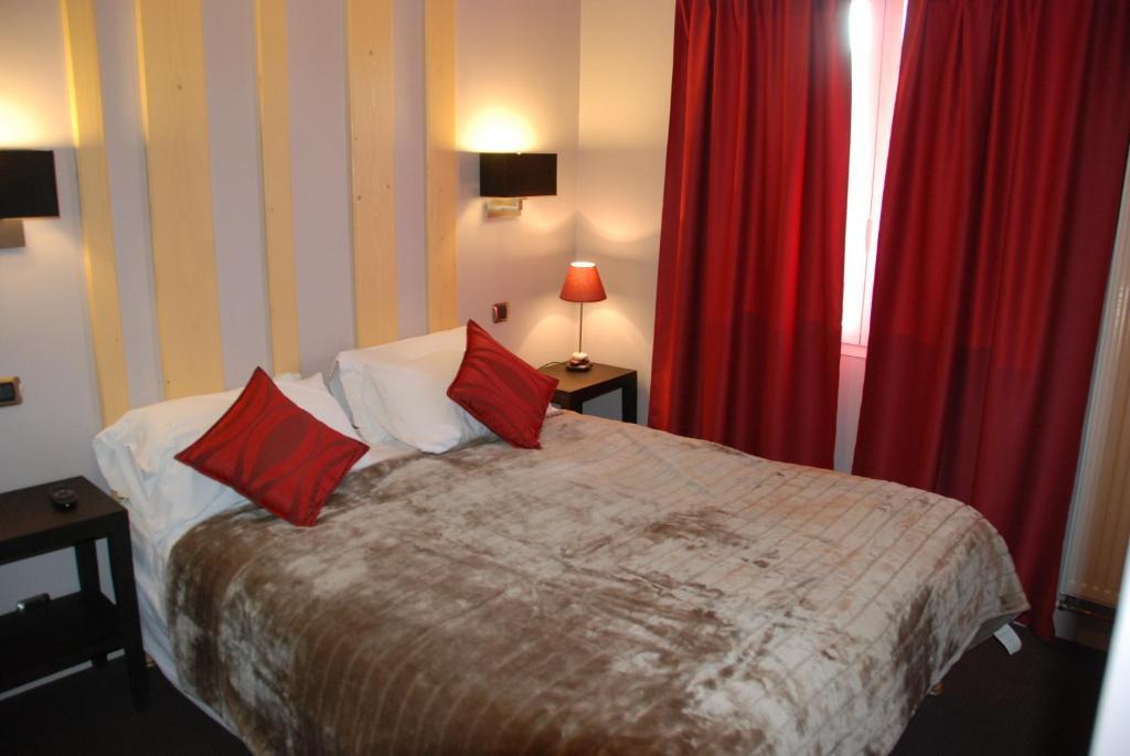 Hotel Corrieu La Llagonne Szoba fotó