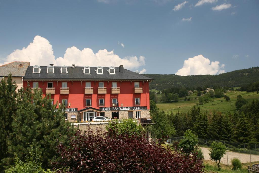 Hotel Corrieu La Llagonne Kültér fotó